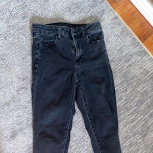 American Eagle Super Hi-Rise Jegging